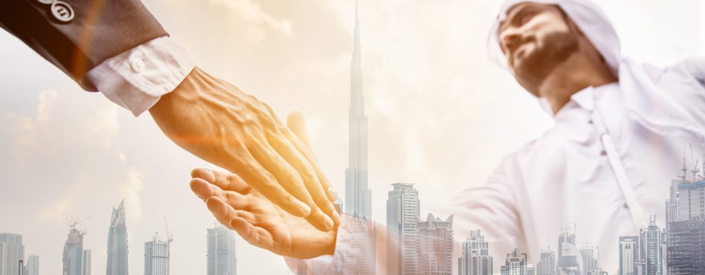Créer une société locale aux Émirats arabes unis peut optimiser l’investissement. Les Émirats arabes unis séduisent les investisseurs français par leur fiscalité.